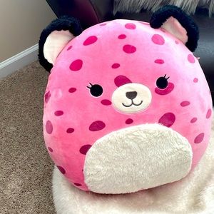Jalisca Pink leopard Squishmallow 💞